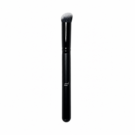 Large Blurrer Brush Elegantmakeupbrushonwhitebackground