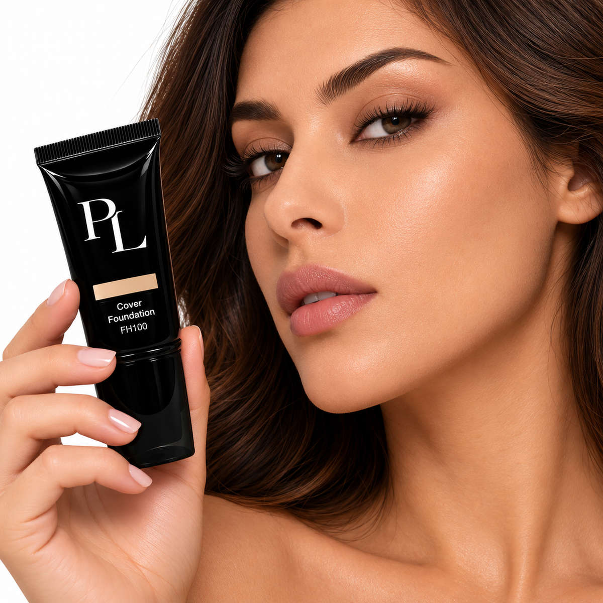 Full Cover Foundation - Latte FlawlessFinishFoundationPortrait