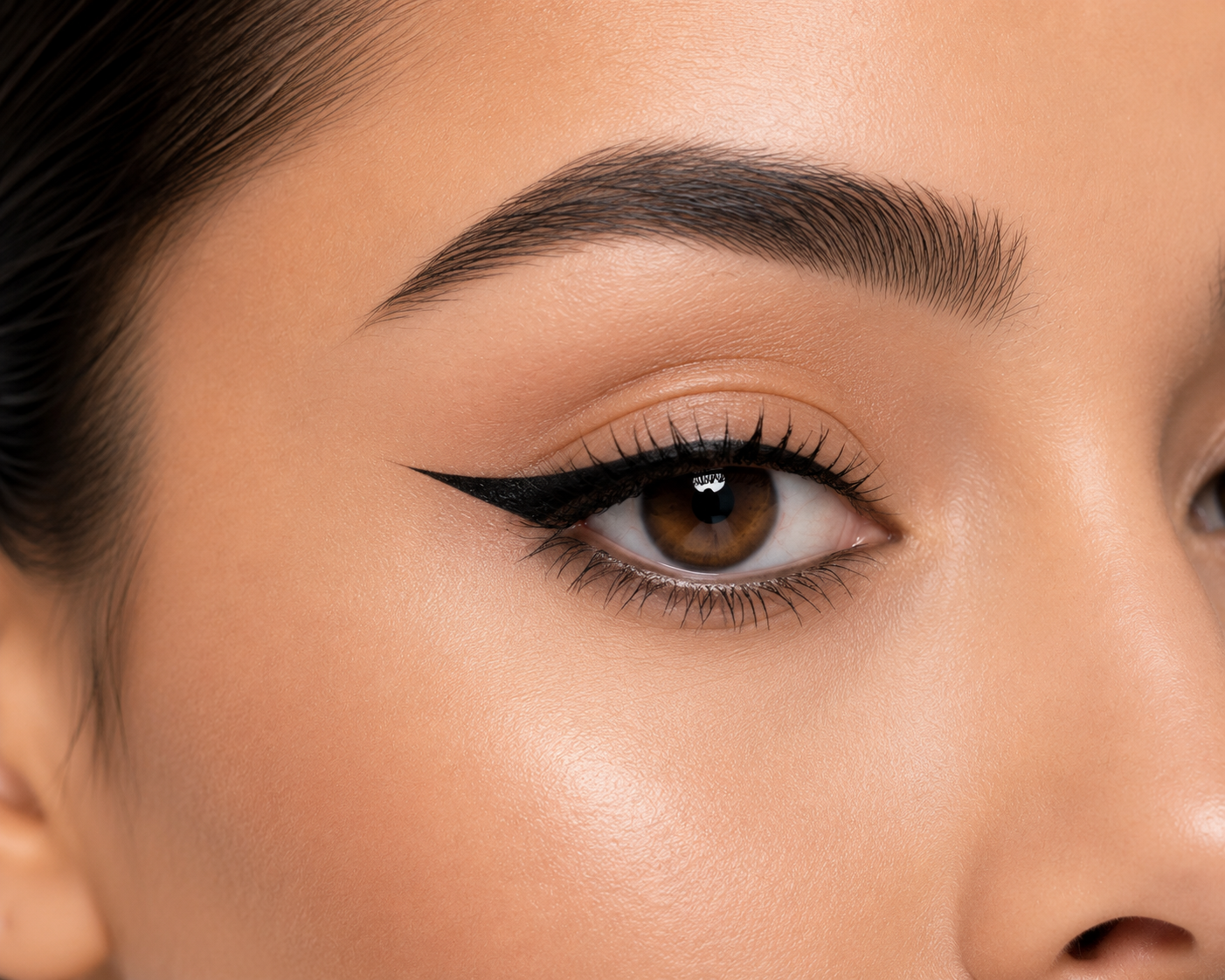 Dual Tip Eye Definer Pen Flawlessminimalglamoureyeclose-up