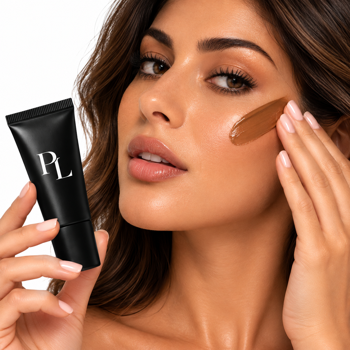 Bronzing Moisturizer - Rio Luminous_Bronzer_Application_Close-Up