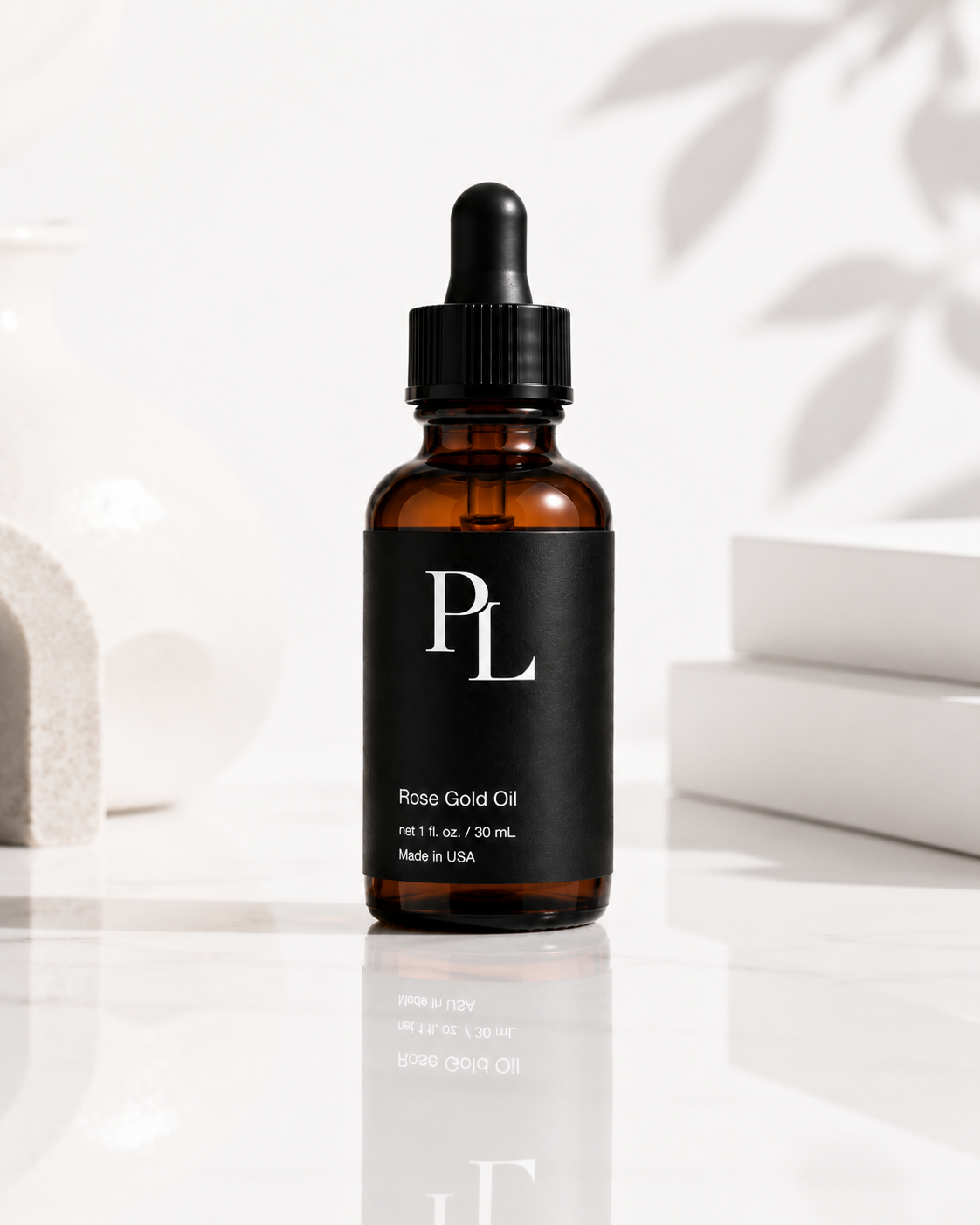 Radiance Face Oil | Rosehip & Moringa Facial Oil Minimalamberglassbeautyproductshot