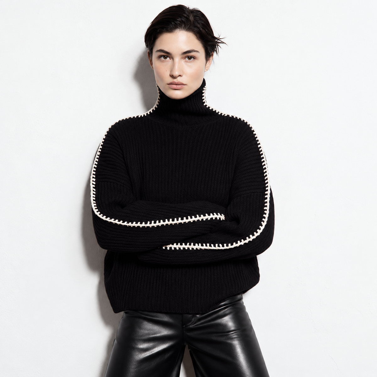 The Noir Pure Wool Relaxed Sweater black Minimalist_Black-and-White_Stitch_Portrait