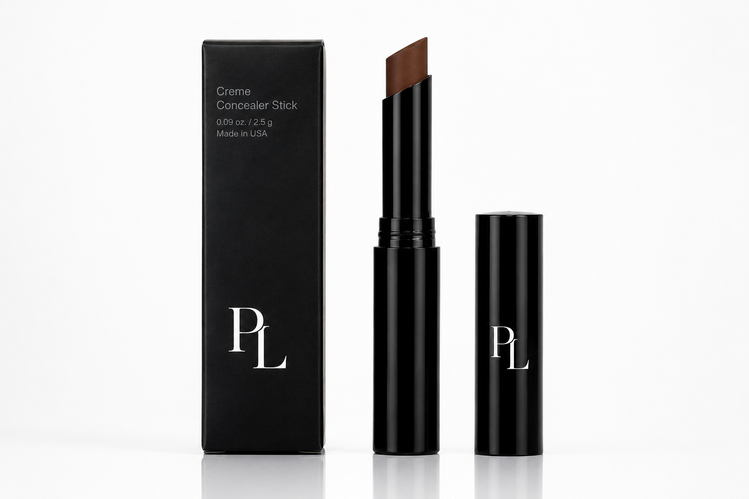 Creme Concealer Stick - Oak Minimalistbeautyproductstilllife_8bfaac93-f00e-4c31-9cab-f556544d1a0e
