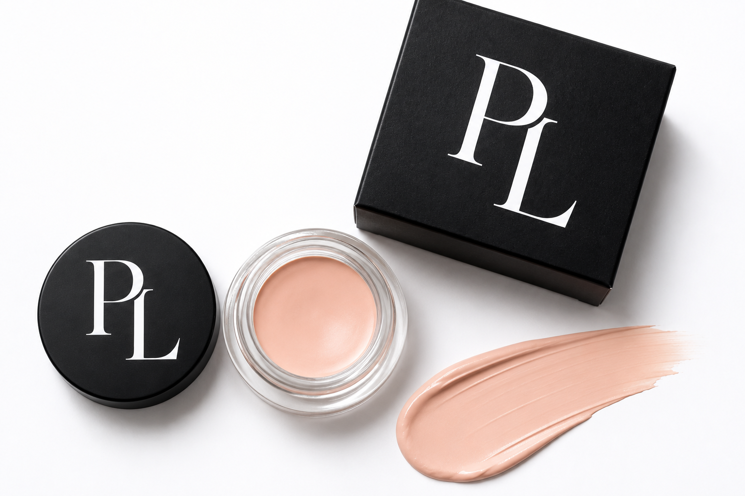 Eye & Lip Primer Minimalisticcosmeticflatlaywithcreamproduct