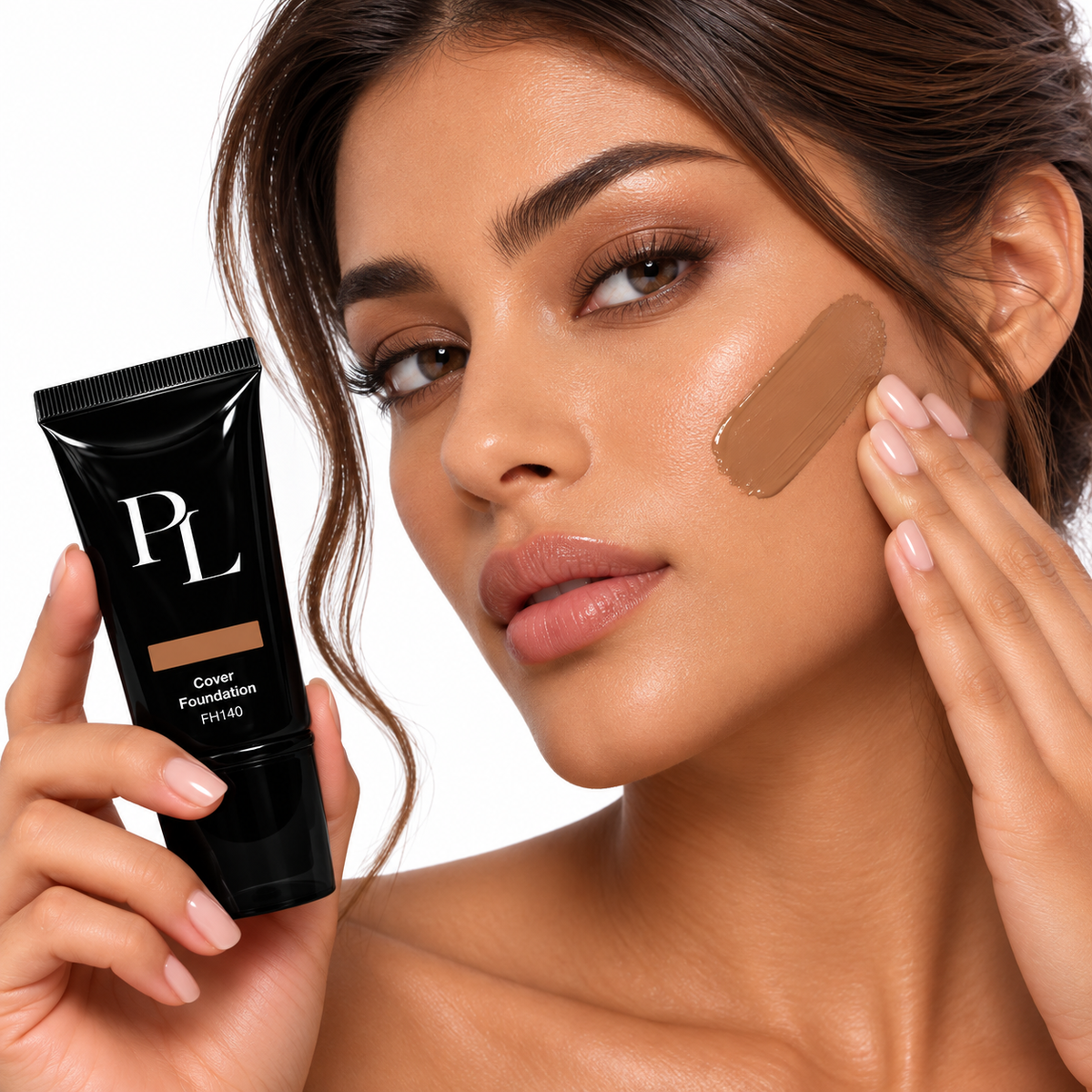 Full Cover Foundation - Mellow RadiantFoundationSwatchBeautyPortrait