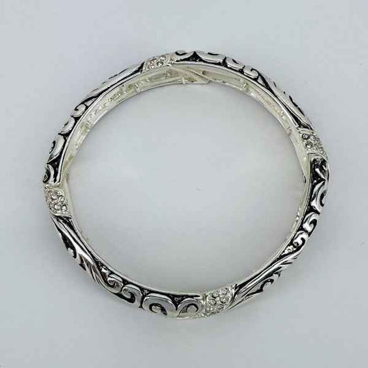 Silver Finish Stretchable Filigree Design Bracelet a06ee59f-3cbe-40cd-afd3-3aa0650c956a