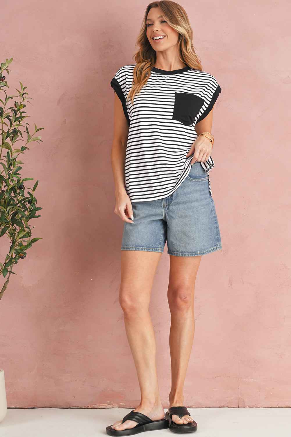 Red Stripe Chest Pocket Patch Round Neck Sleeveless Tee a0ba0c49a40e9ffc