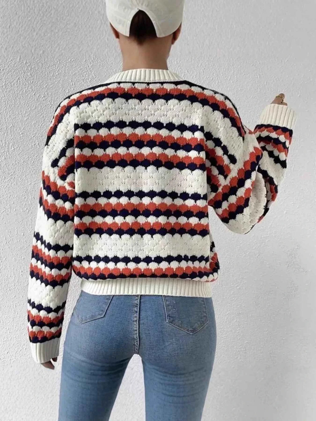 Striped Pattern Round Neck Sweater a1155d7c4dd045d099daff806a749e4e-Max-Origin