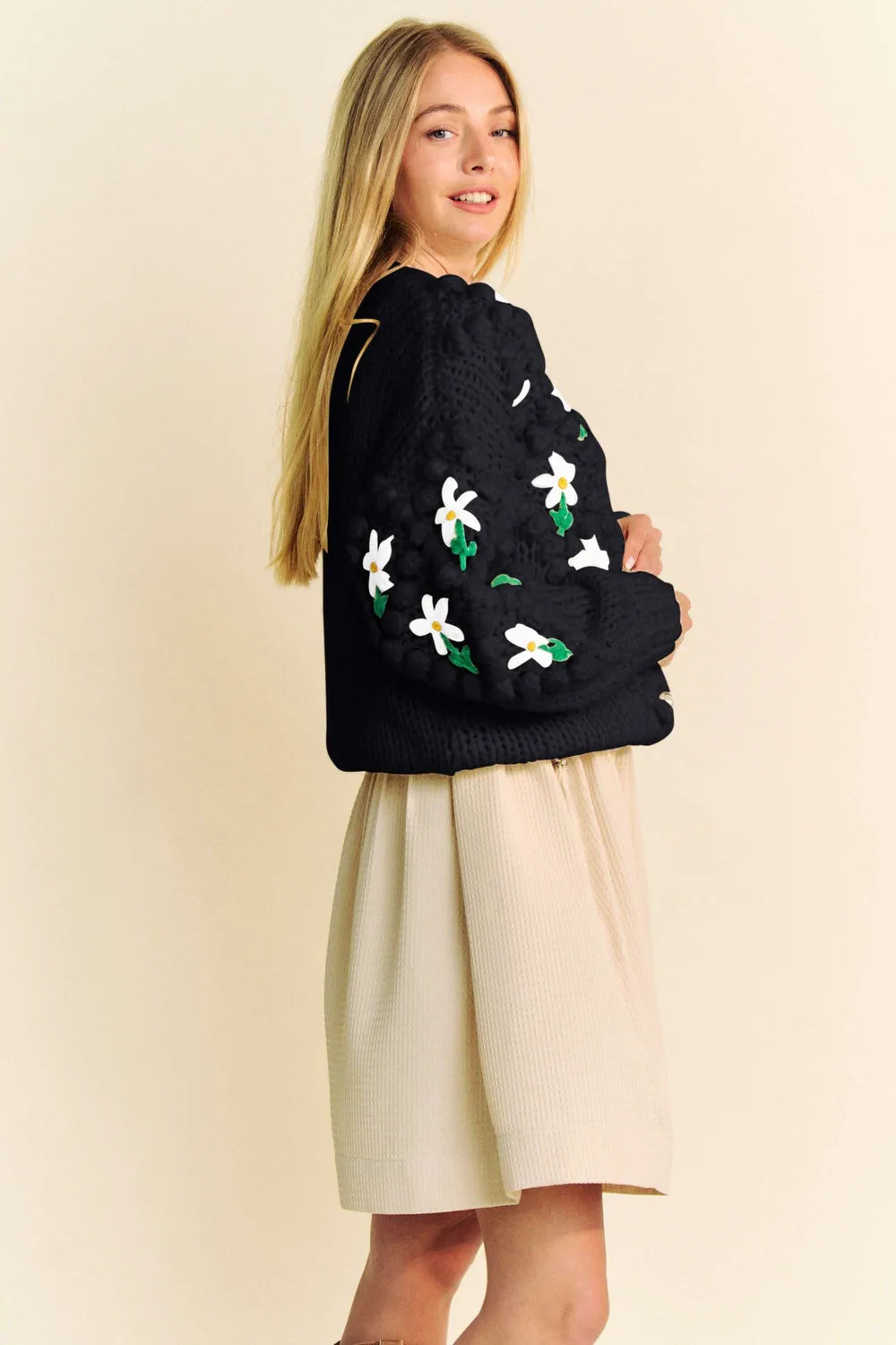 Davi & Dani Floral Pattern Button Down Cardigan a1392768-f848-4ae4-8dc4-63eca7e540c6-Max