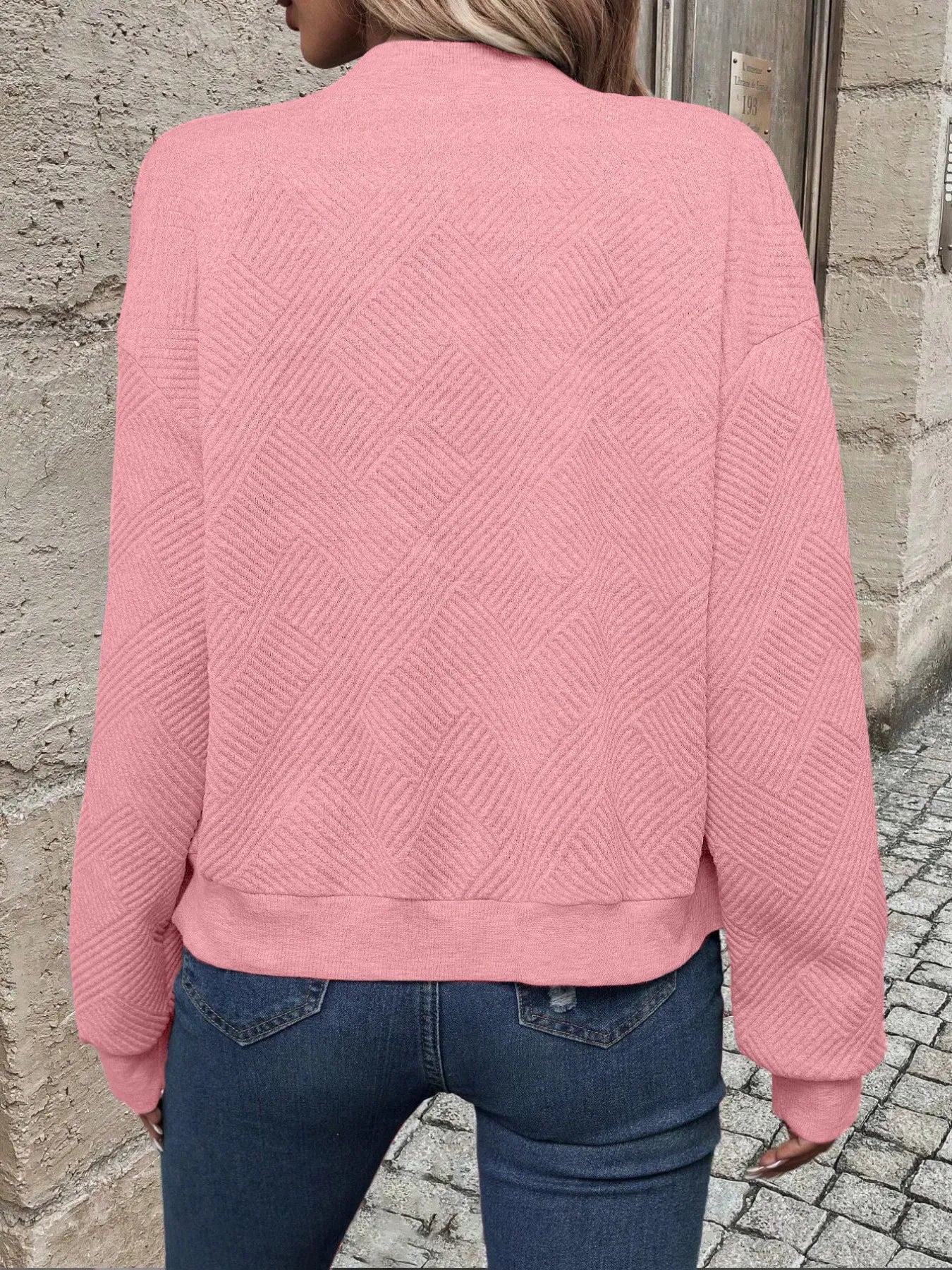 Zip-Up Textured Long Sleeve Jacket a1d3b4f5-2a3c-4b37-ae6d-9c2fbaa9ecd9-Max-Origin