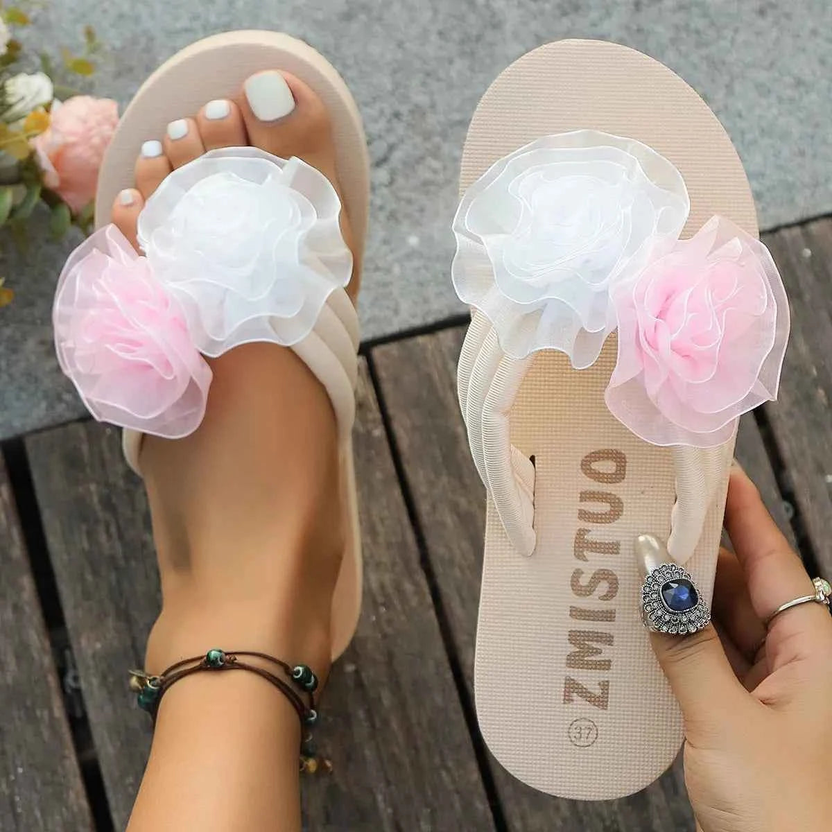 Toe Post Platform Sandals a25a2c4c-0d5c-4666-8ad8-cbe10ddf078c-Max-Origin