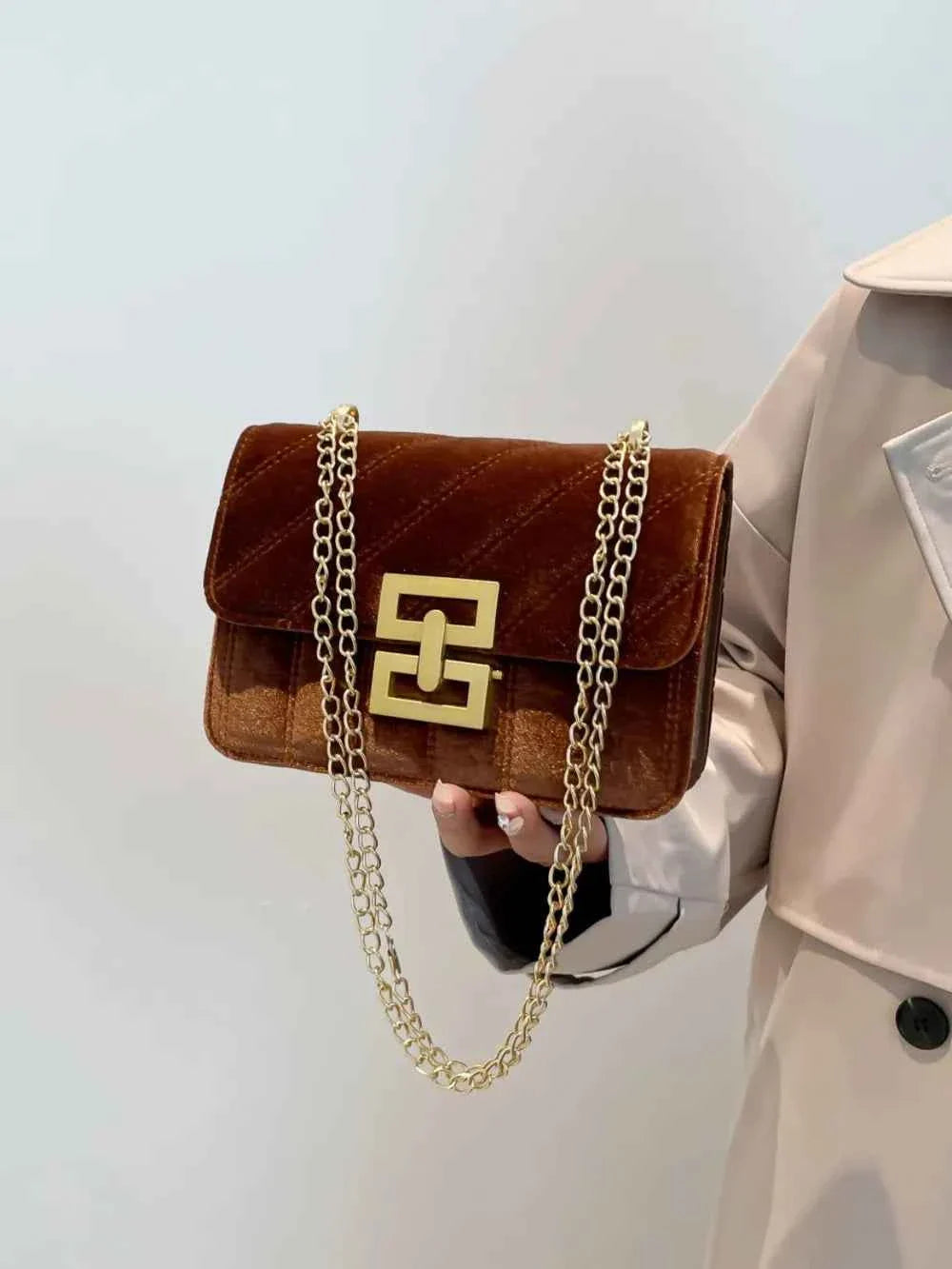Gold Clasp Chain Shoulder Bag Brown One Size a2b27c7d-8983-48bb-9ae6-01716bdb528f-Max