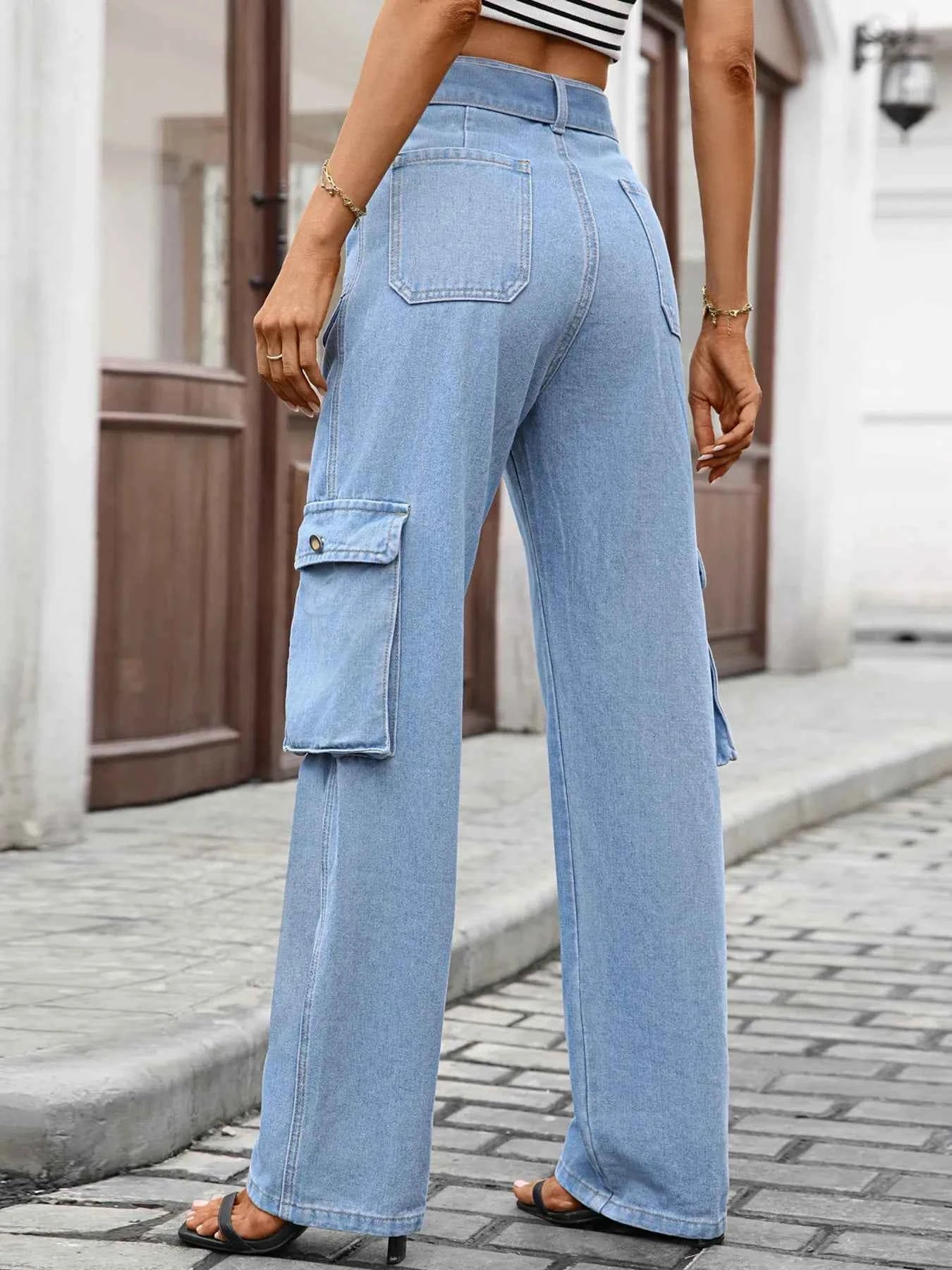 High-Waisted Multi-Pocket Cargo Jeans a2c76ef01cad4376b4ead7b63946675b-Max-Origin