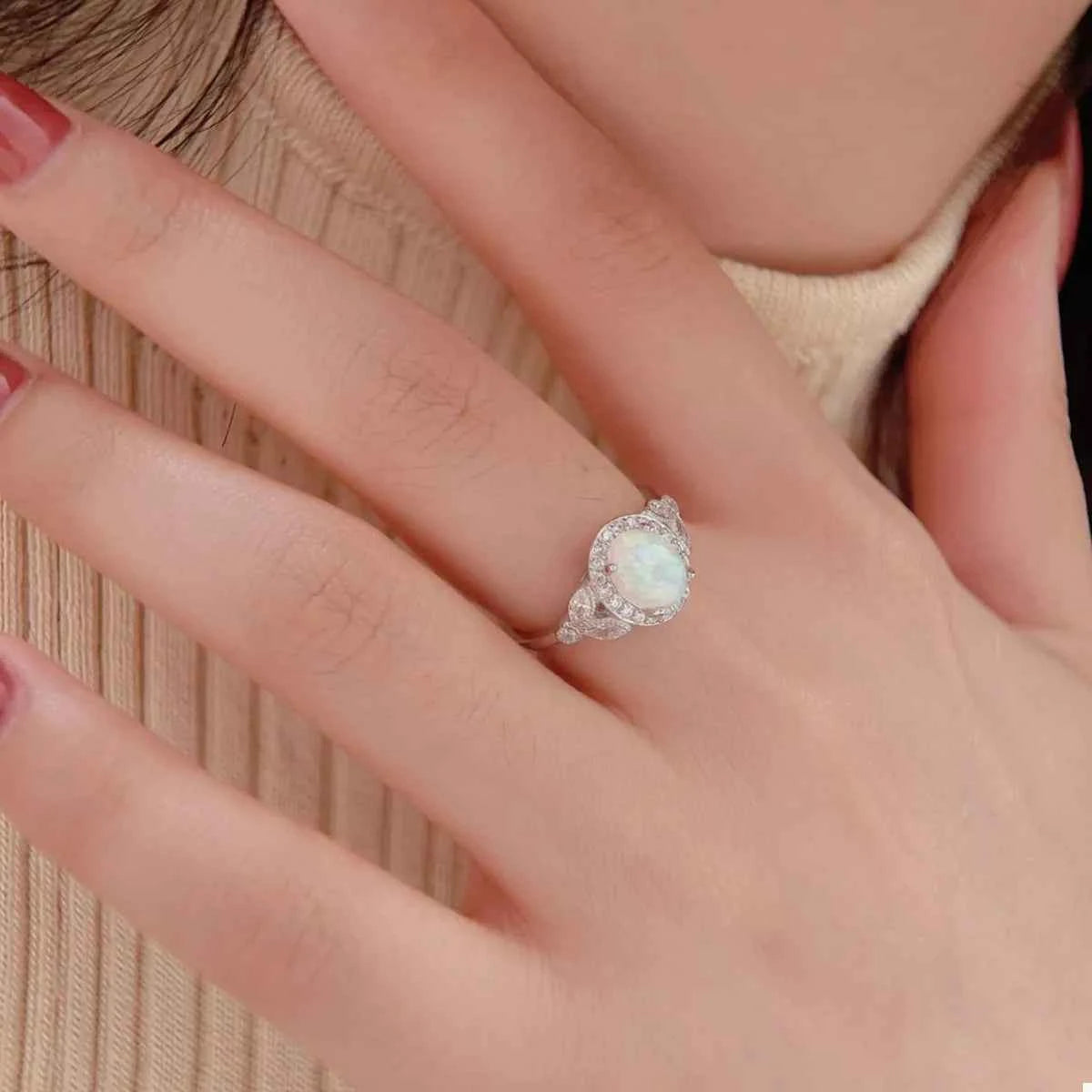 925 Sterling Silver Zircon Round Ring a2c9bbb8-7b7a-4579-b6bc-337c52a2666d-Max-Origin