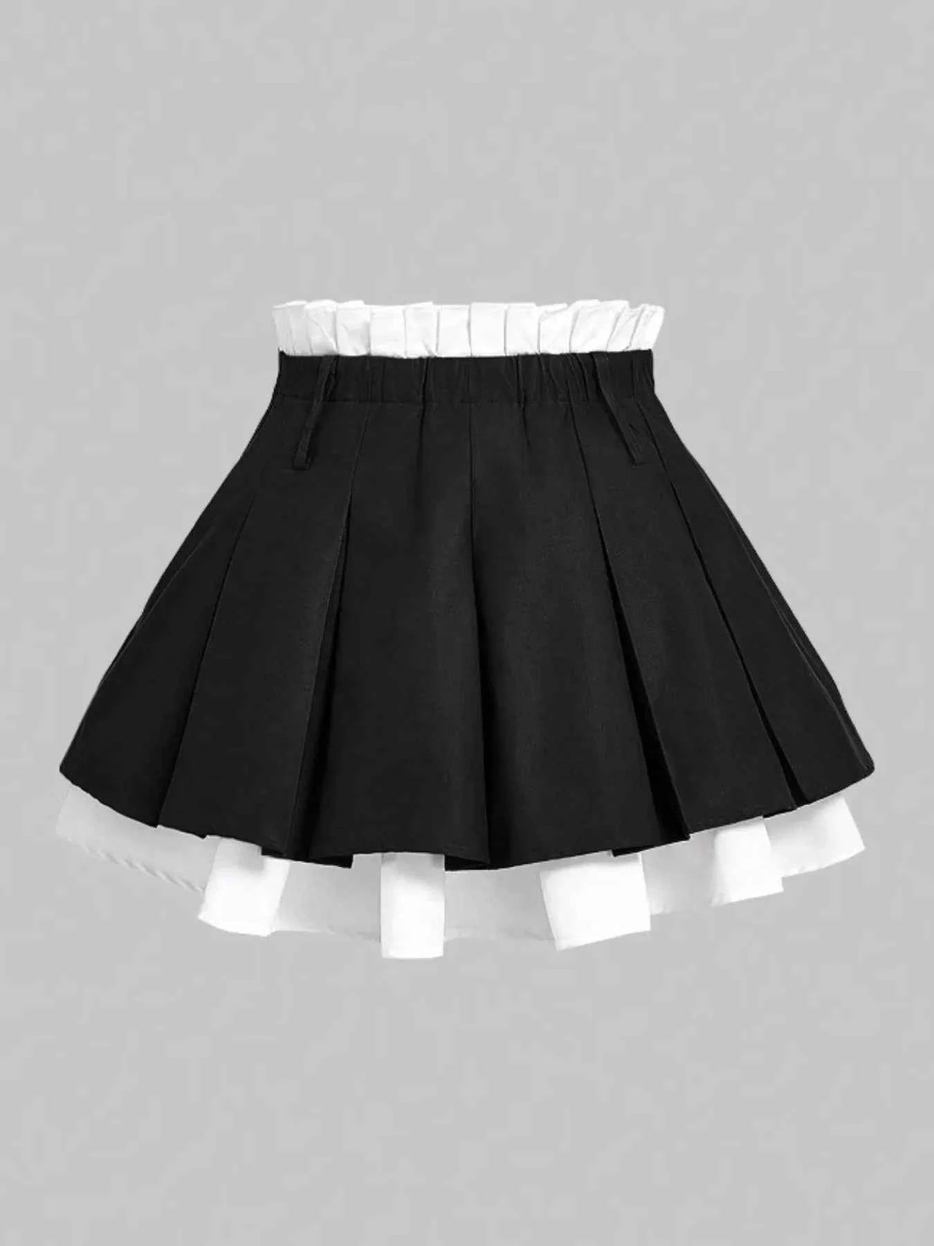 Contrast Pleated Mini Skirt Black a2d41ed6-d58f-471b-81d3-1f419f057320-Max-Origin