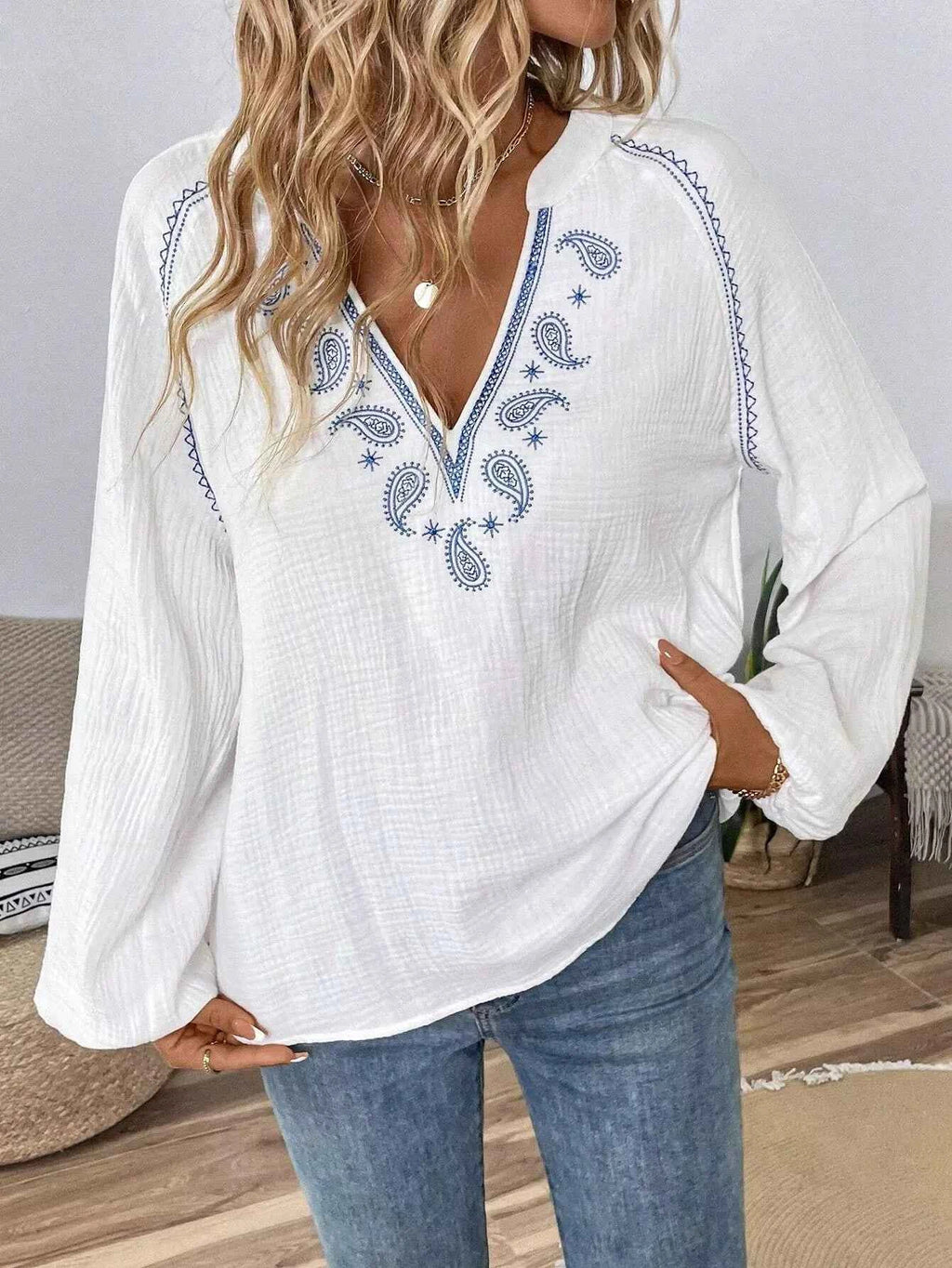 Paisley Notched Balloon Sleeve Blouse White a30b03ca-1df7-45e4-b846-ccf45cfe0b28-Max-Origin