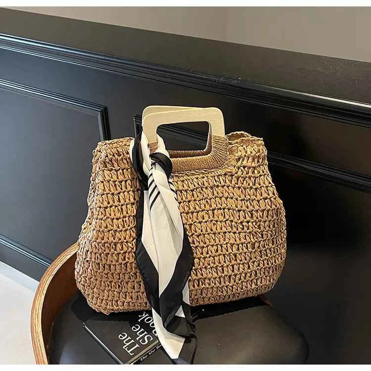 Straw Woven Handbag a315c6132d704b1e8d6e73fd8e09316c-Max-Origin