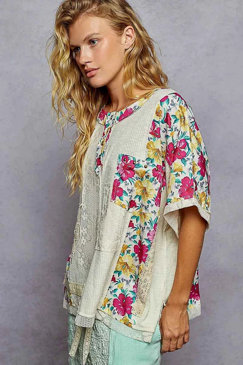 POL Lace Round Neck Short Sleeve Floral Pattern Top with Patch Detail a345a53b-81bb-4c16-a275-2d309017b4ba-Max-Origin