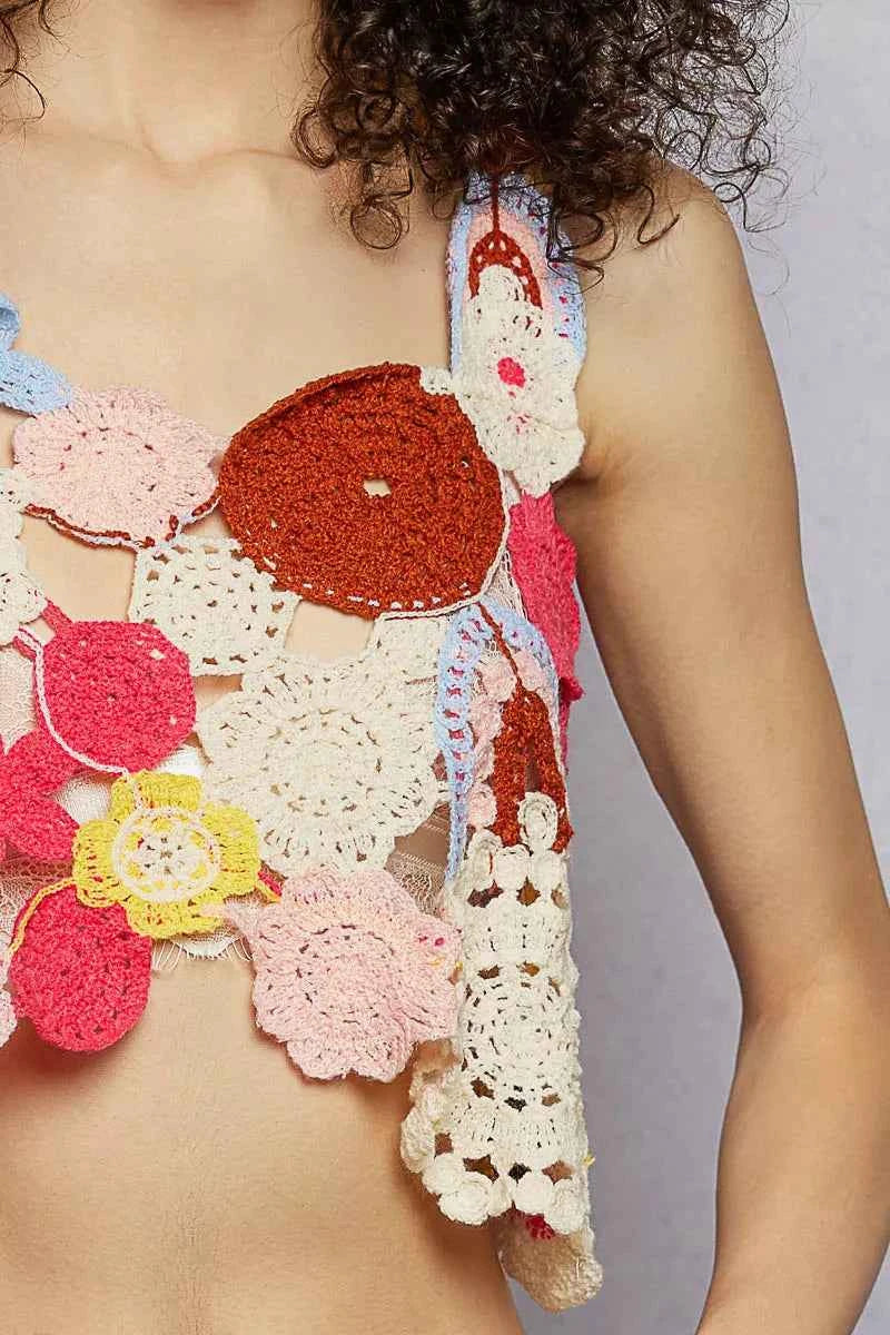 POL Openwork Floral Cropped Crochet Cami a383edd6-3b14-4afe-8afa-761407e6dafd-Max-Origin