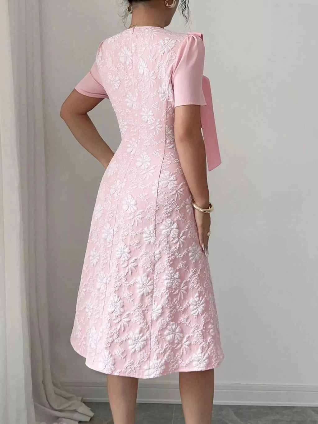 Bow Detail Square Neck Short Sleeve Dress a395bbcc-dc4d-4535-adbe-99458958726a-Max-Origin