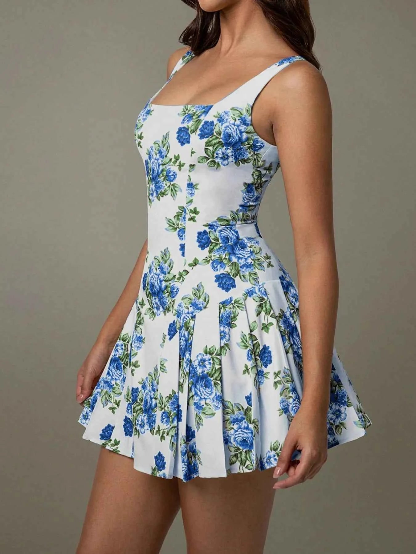 Pleated Floral Print Square Neck Mini Dress Blue a3cb7971-9fdd-4021-b461-67274878df5d-Max-Origin