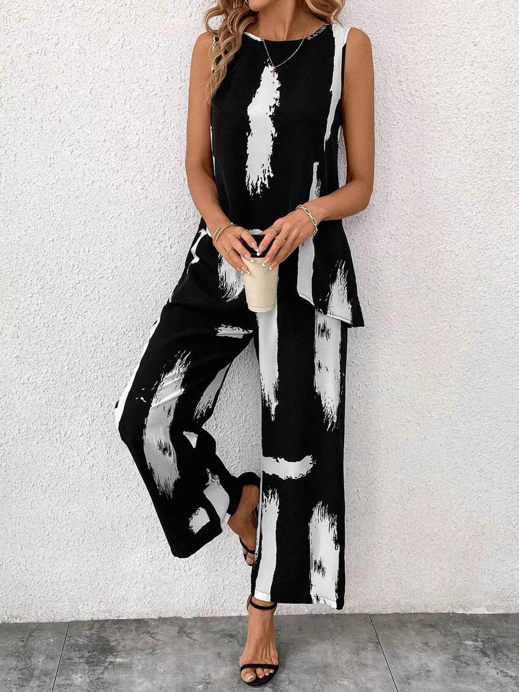 Abstract Print Sleeveless Top & Wide Leg Pants Set a4e473a805774426806788f7ae45dd06-Max-Origin