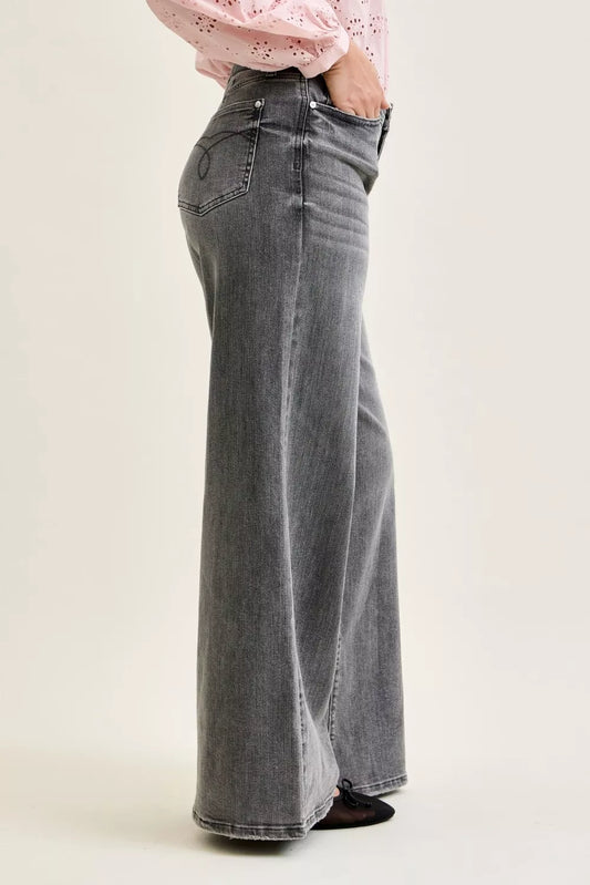 Judy Blue Mid Rise Palazzo Split Back Yoke a4fa9b93-2757-4302-a932-e0426d8de833-Max-Origin