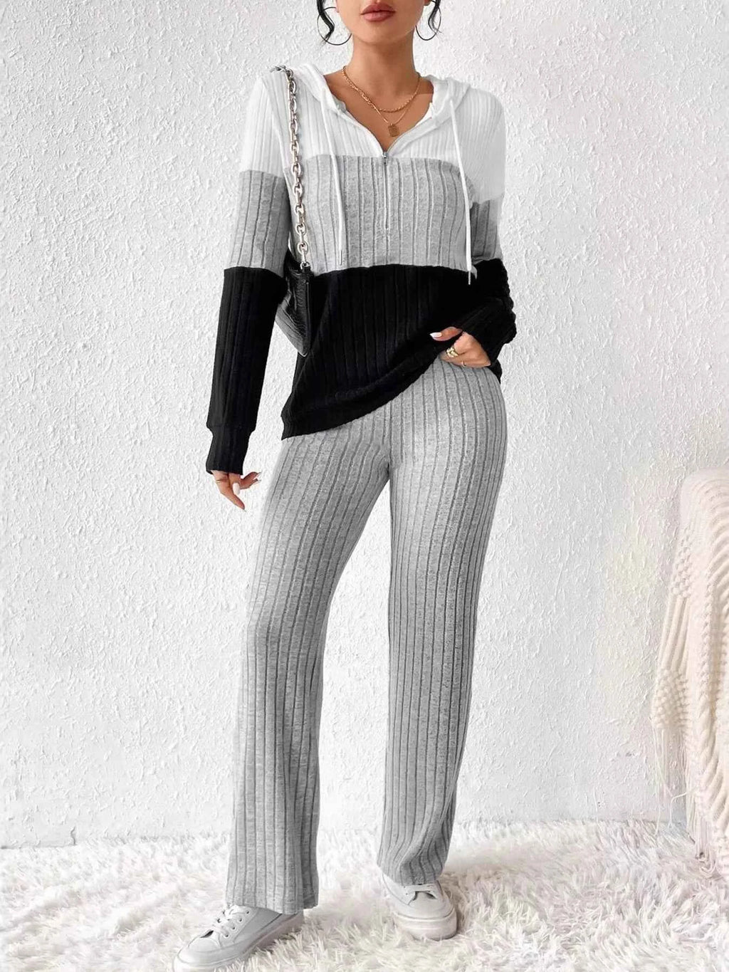 Color Block Half Zip Hooded Top and Pants Set a5129aaf8807412eb85c2757d14d2382-Max-Origin