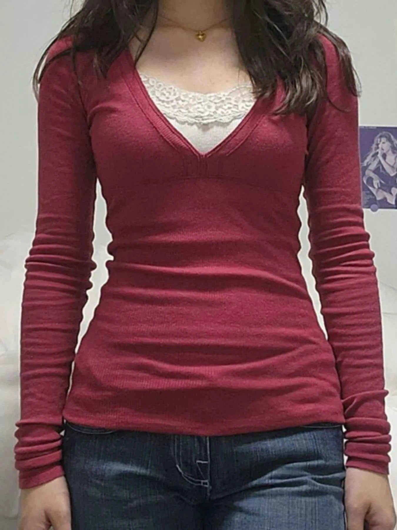 Long Sleeve T-Shirt with Lace Detail a5641045-0244-4770-b35b-9a6ac6b06fe3-Max-Origin