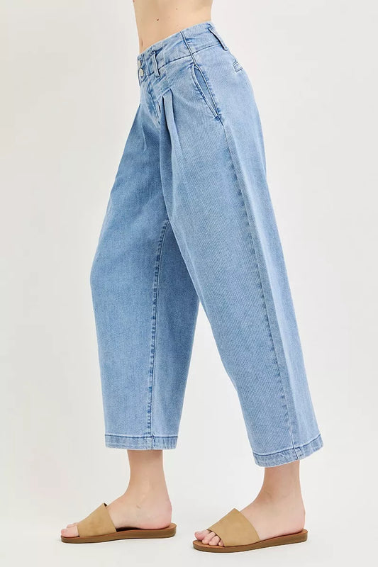 Slouchy Crop Barrel Pleated Jeans a58dcce8-8ac7-4508-bfb5-2cf955048f72-Max-Origin