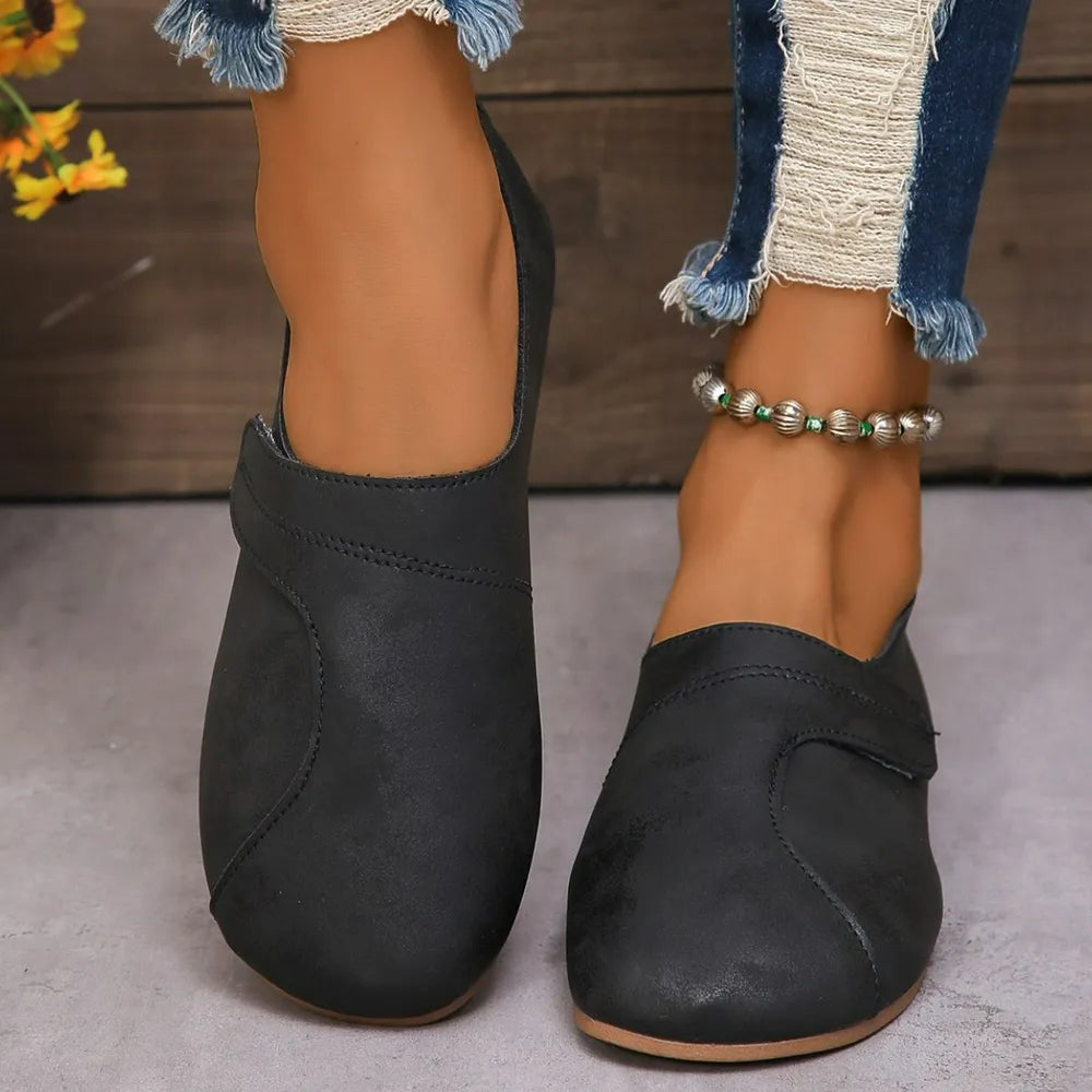 Round Toe Flats Loafers Black a5911f55-f6d6-43d9-8f53-75ccacf287bb-Max