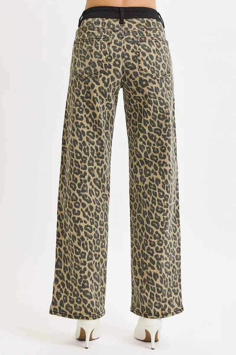RISEN High Rise Wide Leg Leopard Printed Jeans with Contrast Waist Band Detail a5b9f217c1124b6eb8c46f5cb10a28f8-Max-Origin