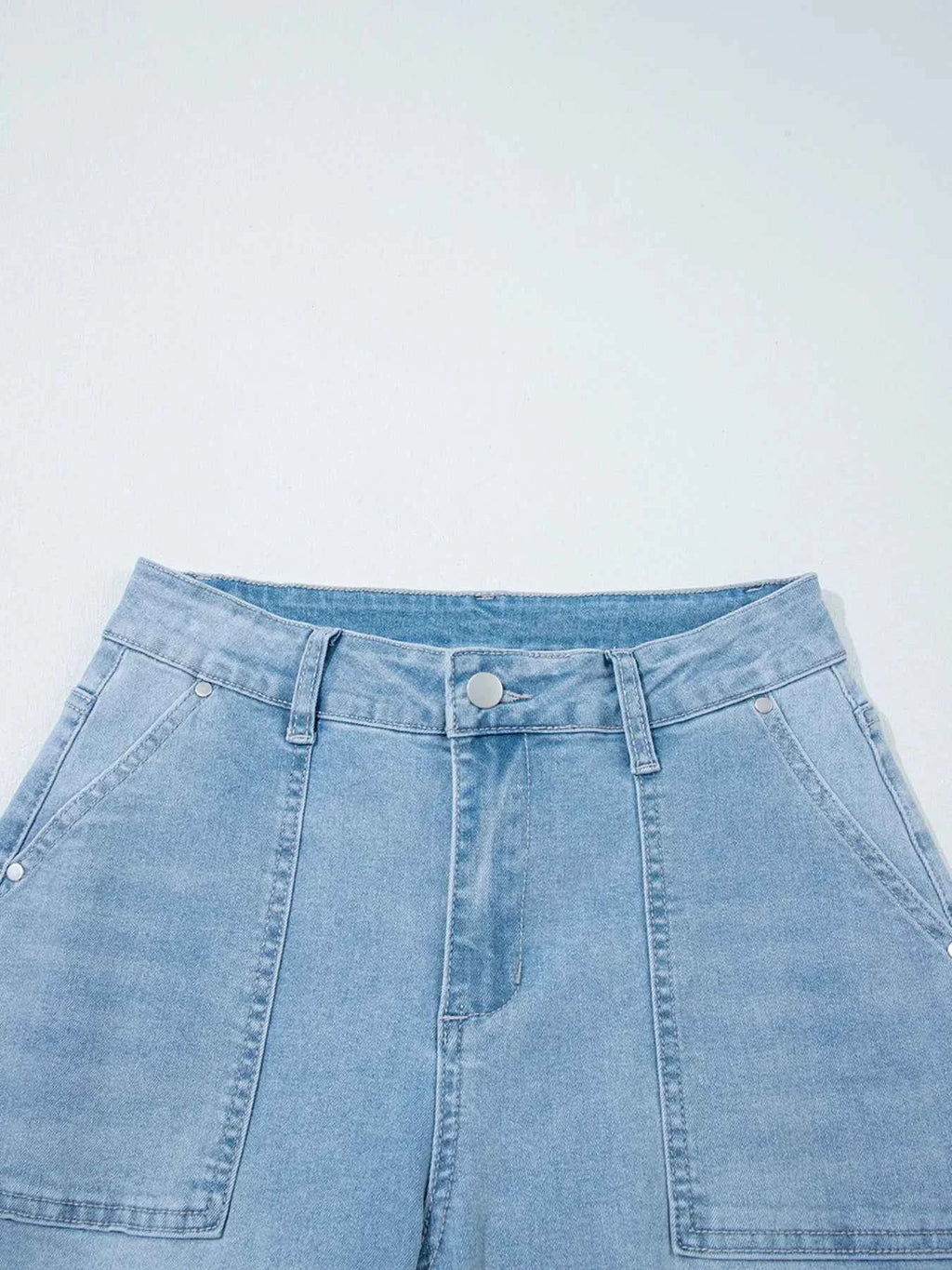 High Rise Barrel Relaxed Patch Pocket Jeans a5d084c01ffe435c988b4796ff0ce253-Max-Origin