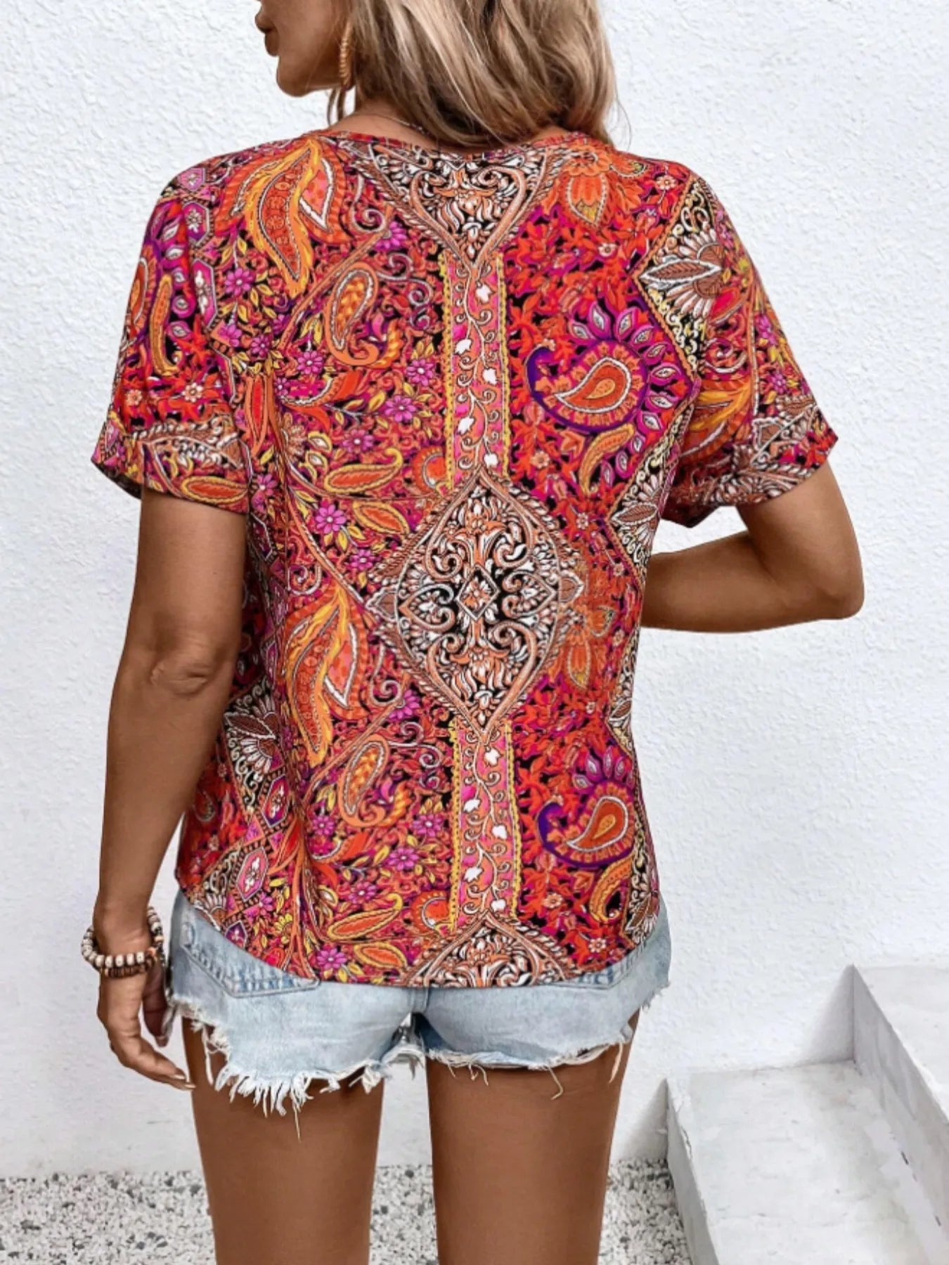 Bohemian Paisley Print V-Neck Short Sleeve T-Shirt a5d858cd-b45b-434c-8723-cbc6ca632502-Max-Origin