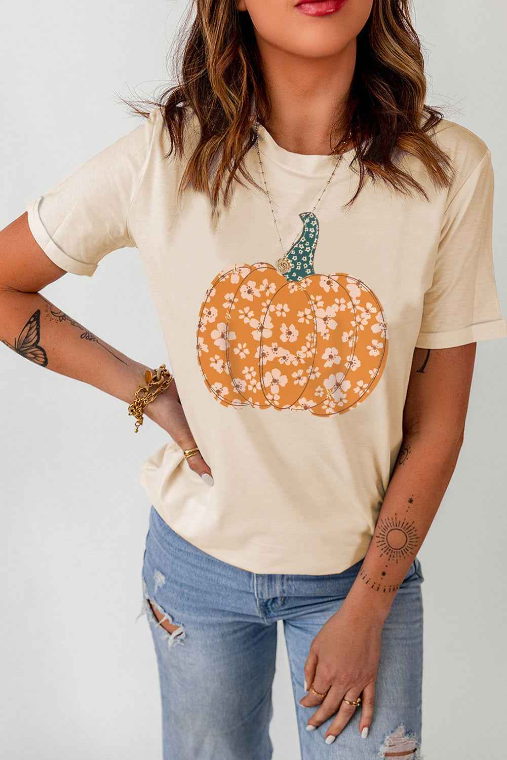 Pumpkin Graphic Round Neck Cuffed T-Shirt a5ee0f9e7e4f48f7b9fdcdb535d025f8-Max
