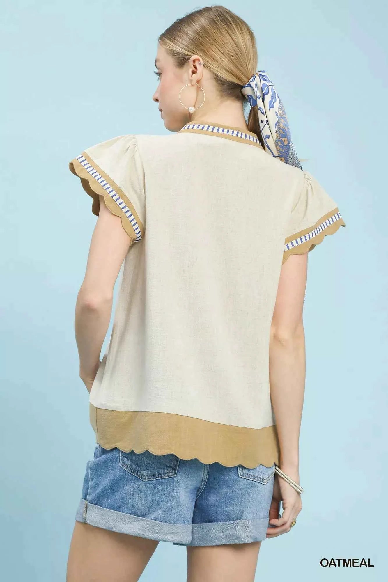 Contrast Scallop Trim Top a608d31c-e026-451e-8c3f-e00b4339a905-Max-Origin