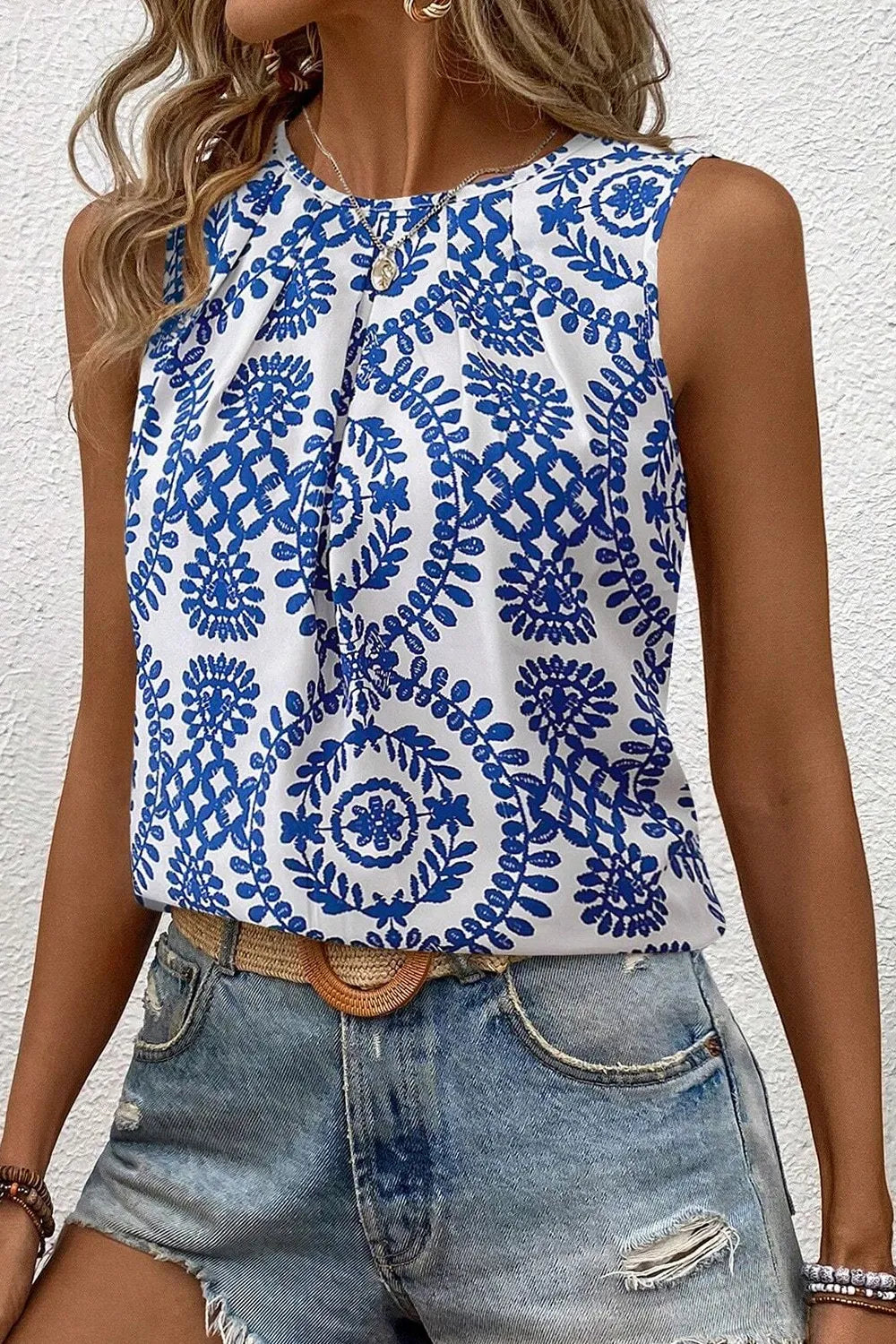 Printed Crew Neck Sleeveless Top Blue a620b068-eb5b-44d3-a775-a10d8fa33481-Max-Origin