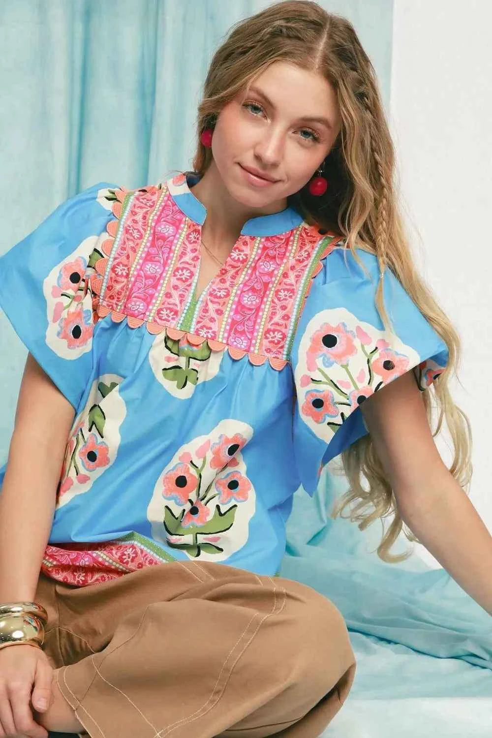 Umgee Floral Notched Puff Sleeve Blouse a724b844-86c1-4332-beb5-c89f1cbb52d3-Max-Origin