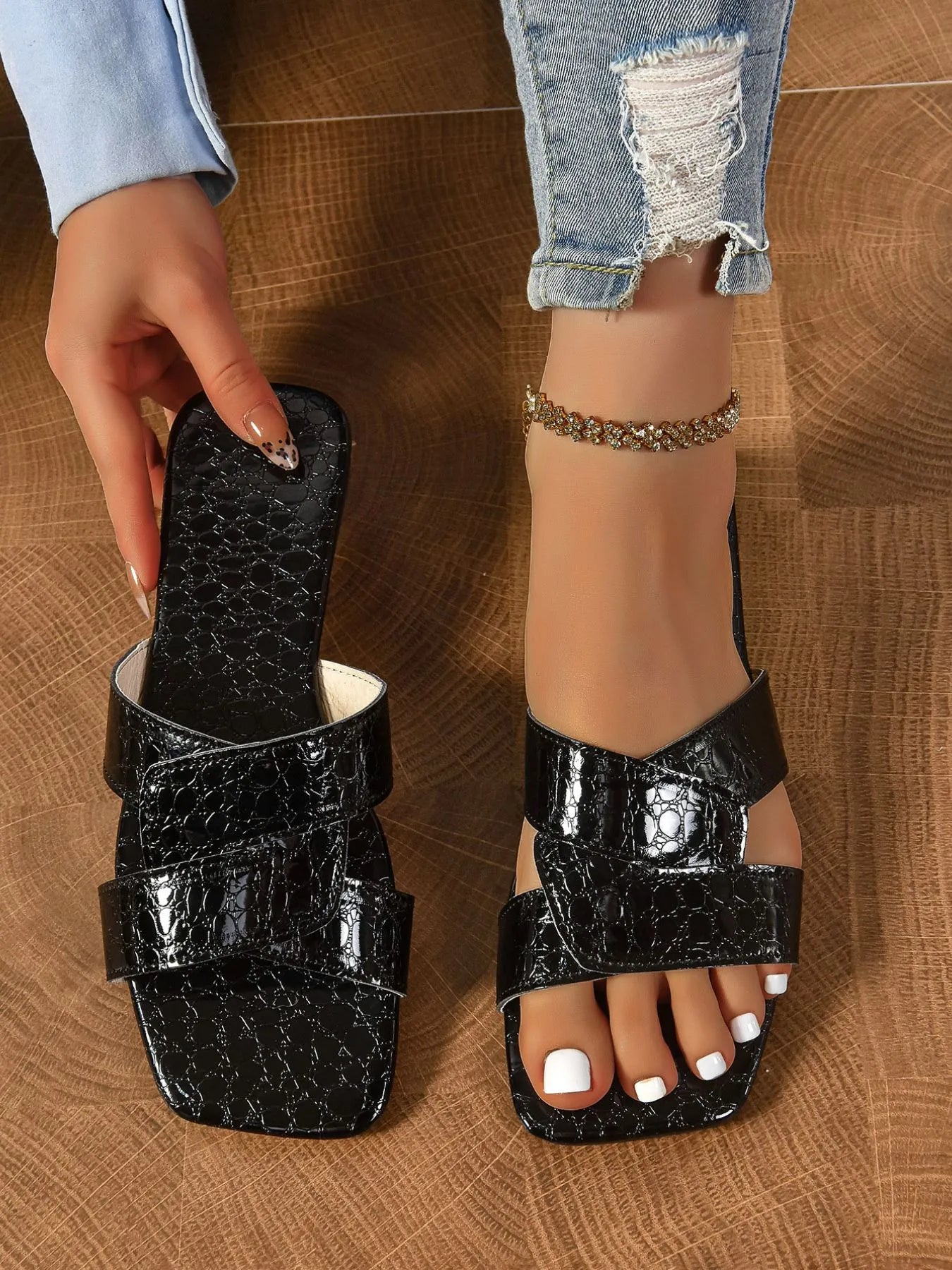 Cutout Open Toe Flats Slippers Black a75a829c-4384-4d51-87bf-7413085a1f65-Max-Origin