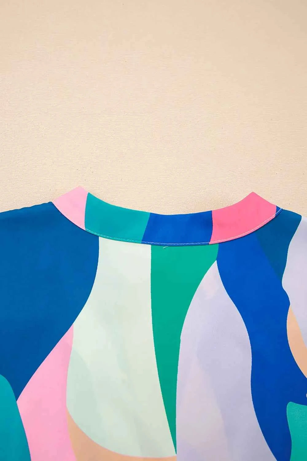 Abstract Print Cap Sleeve Pocketed Mini Dress a797d7c7-409c-4d58-9812-4ab608da12b6-Max-Origin