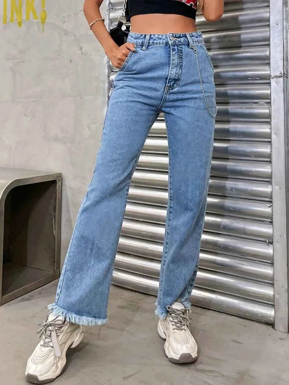 Raw Hem Jeans with Pockets Light a7cc6345-5378-4d81-b1a1-1e50980b0eae-Max