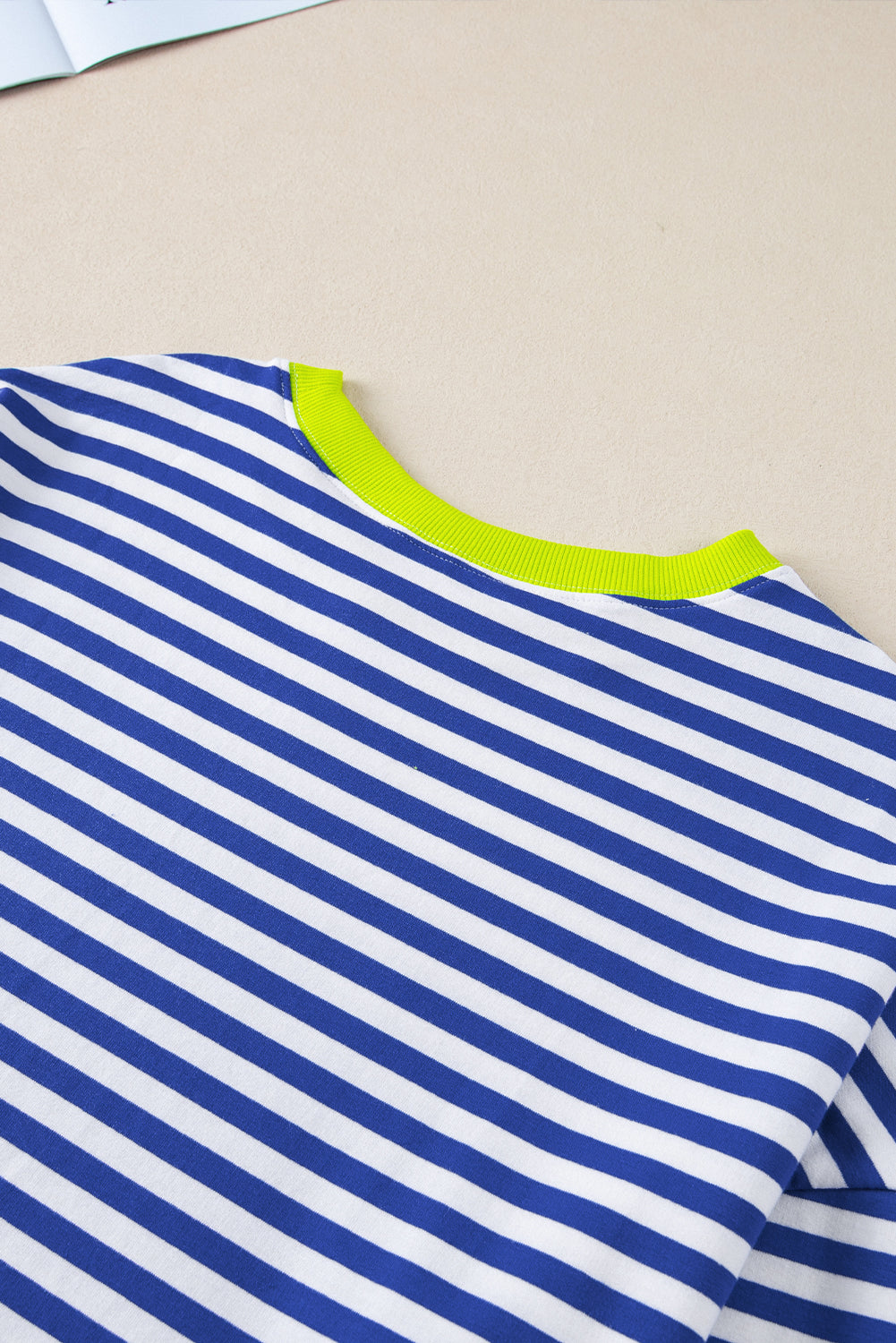 White Striped Contrast Trim Drop Shoulder Sweatshirt a80b2d0063979252