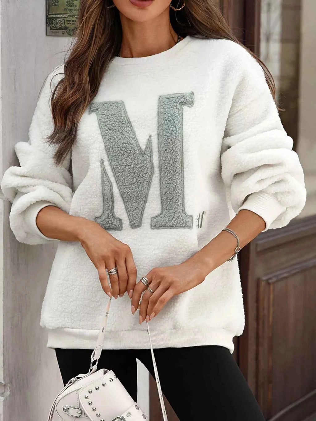 Letter Round Neck Fleece Sweatshirt a84d1036-132f-472d-bb6c-edc2c52411dc-Max-Origin