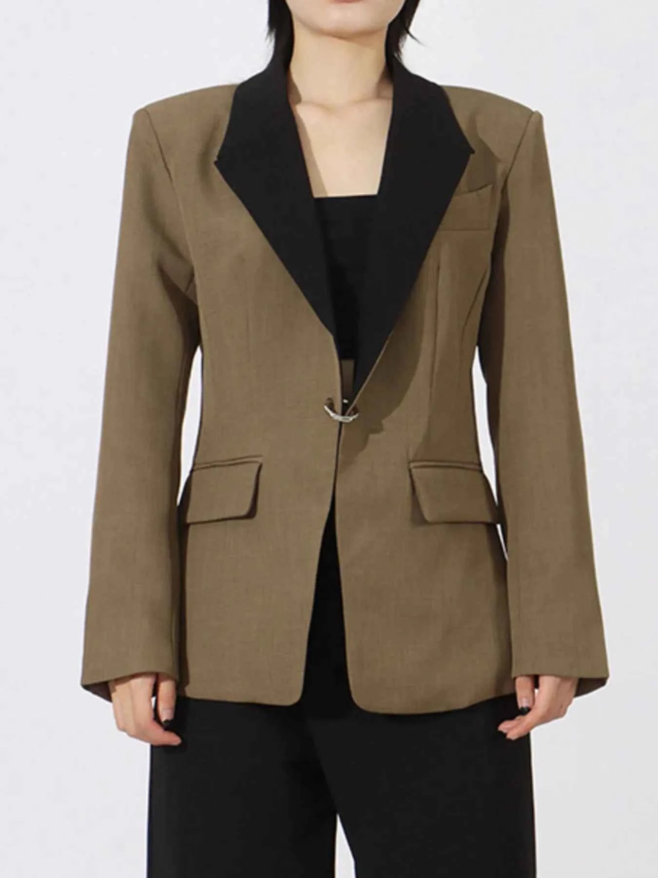 Contrast Lapel Collar Long Sleeve Blazer a85897d0-9f91-4a87-b1d9-4880956dd2da-Max-Origin