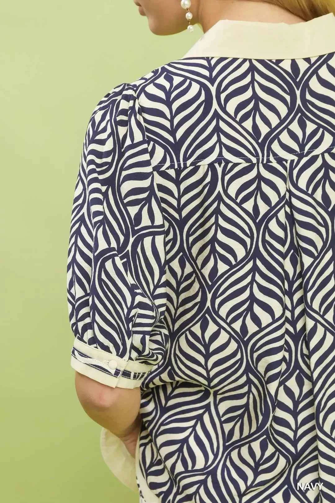 Umgee Geometric Leaf Print Popover Top a88ba494-ed42-41d7-8142-e4dec2fb4668-Max-Origin