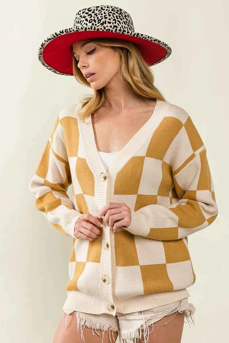 BiBi Checked V-neck Cardigan a8fe90cbc4464e0baf4bdb542fe5e5cd-Max-Origin