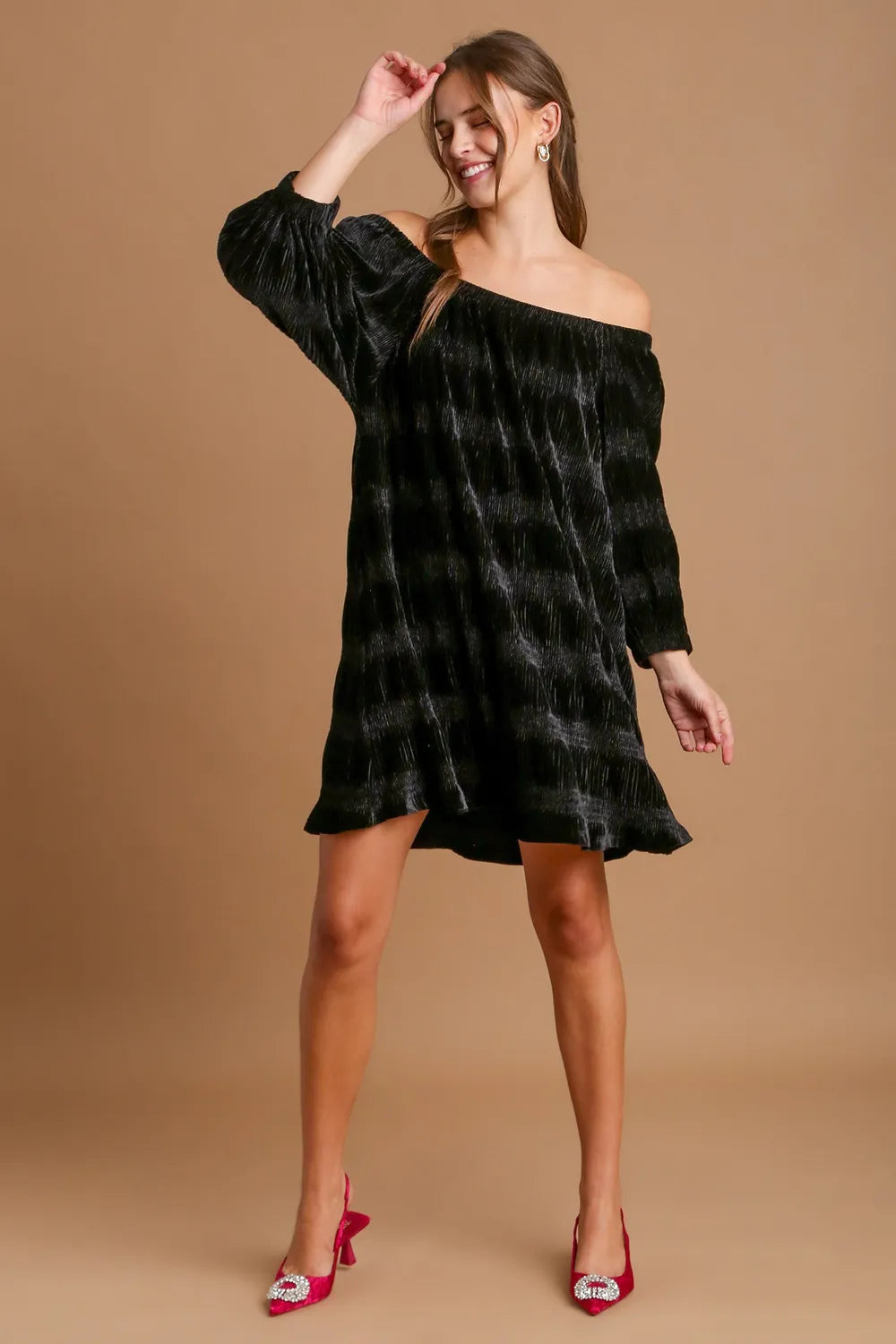 Umgee Off-Shoulder Balloon Sleeve Velvet Mini Dress a979e3a8-56b2-44d1-b35a-5f71ab93bf8d-Max