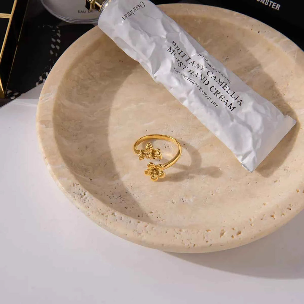 18K Gold-Plated Flower Bee Open Ring a9f72174-08d6-4ad3-8114-7f4cef606441-Max-Origin