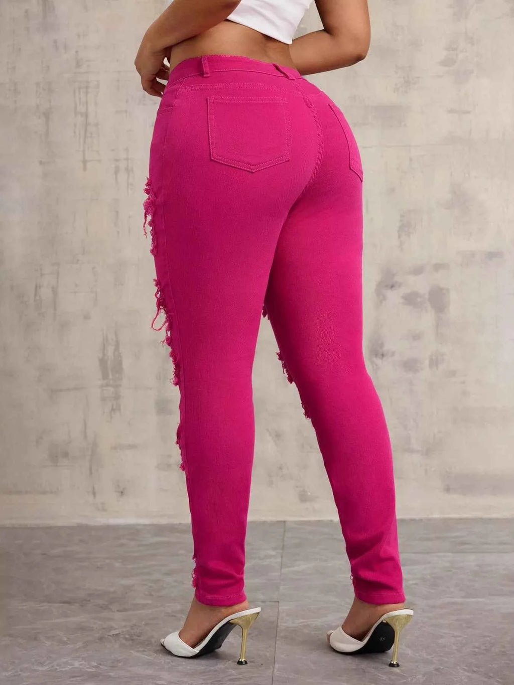 High-Waisted Distressed Skinny Jeans a9f9a0f445164a4a8d306b8ce7e0674d-Max-Origin