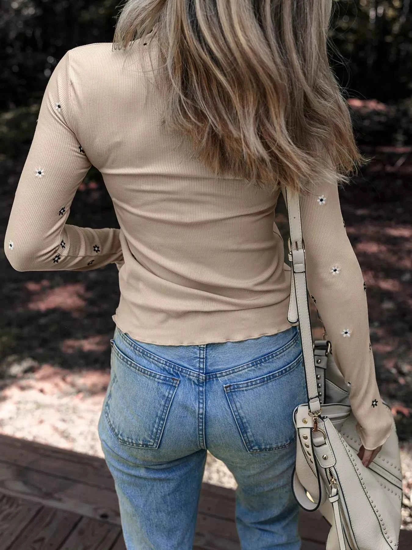 Floral Embroidered Detail Ribbed Long Sleeve Top aa044c0b7d2044229526ac95da6be6a5-Max-Origin